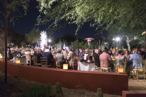 0791dinner_on_the_desert