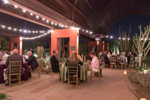 0813dinner_on_the_desert
