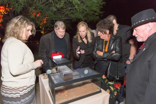 0964dinner_on_the_desert