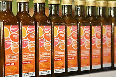 dr-weil-at-true-food-070