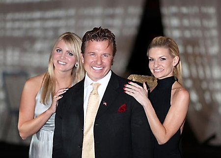 drive-the-dream-gala-2010-scottsdale_43