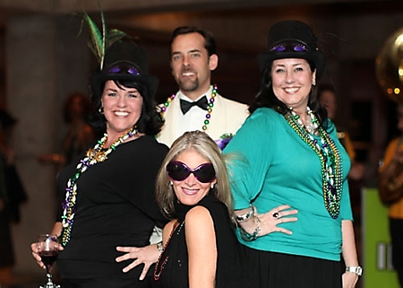 epilepsy-foundation-mardi-gras-gala-phoenix-2010_21