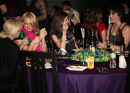 epilepsy-foundation-mardi-gras-gala-phoenix-2010_28