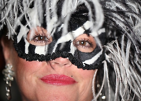 epilepsy-foundation-mardi-gras-gala-phoenix-2010_30