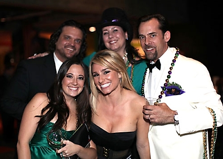 epilepsy-foundation-mardi-gras-gala-phoenix-2010_64