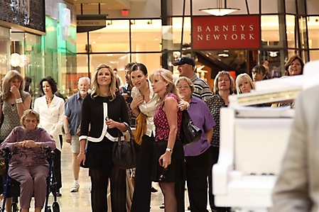 scottsdale-fashion-square-re-grand-opening-phoenix-2009_35