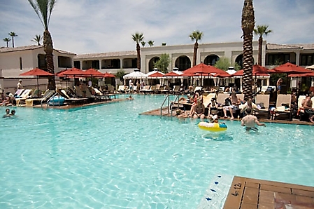 montelucia-resort-and-spa-pool-party-june-2009-24