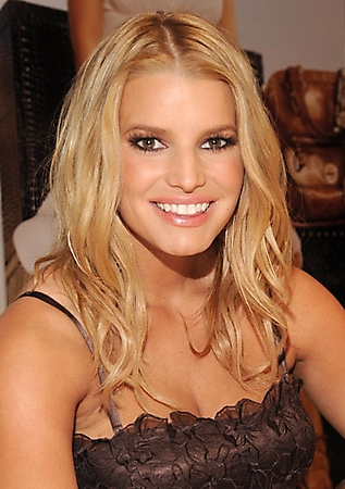 jessica_simpson_dillards_01