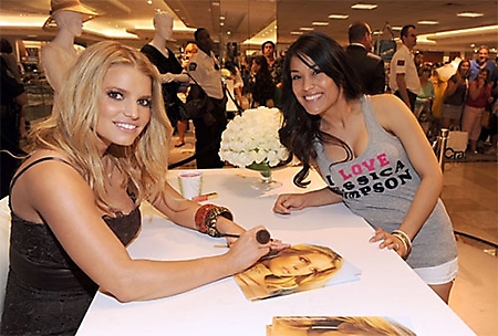 jessica_simpson_dillards_12