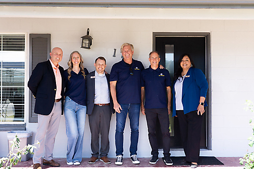 joeshousegrandopening2026-2_55226432138_l_1777326239_69efd89f7e08a