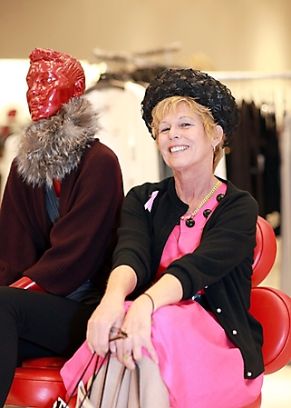 key-to-the-cure-saks-phoenix-2009_14