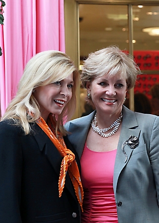 key-to-the-cure-saks-phoenix-2009_59