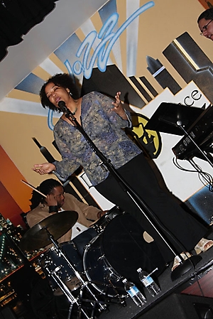 premiere-event-of-the-legacy-music-concert-series-phoenix-2010_09