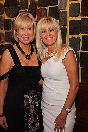 lisa-holmes-birthday-party-at-olive-and-ivy-phoenix-2009-30