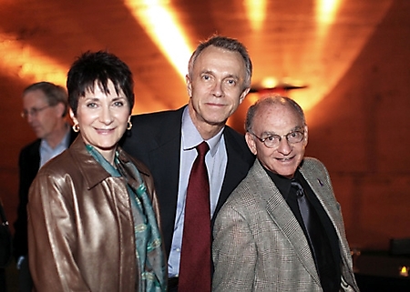 live-from-phoenix-theatre-audience-2010_25