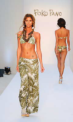 Models and designer walk the runway for Poko Pano_5