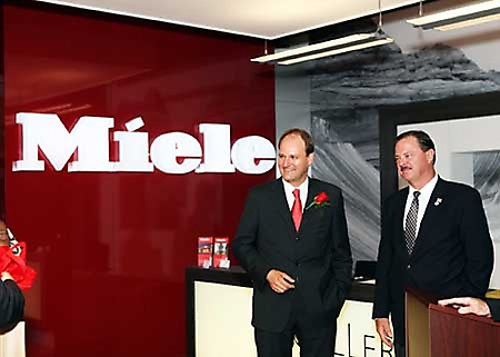 miele-gallery-opening-scottsdale-2009_15