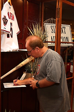 miracle-league-of-arizona-summer-gala-at-ladlows-2009_19