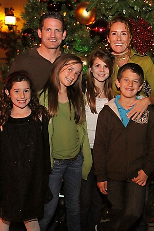 montelucia-tree-lighting-scottsdale-2009_00