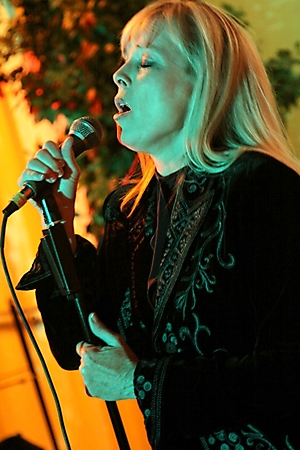 motelucia-tree-lighting-scottsdale-2009_60