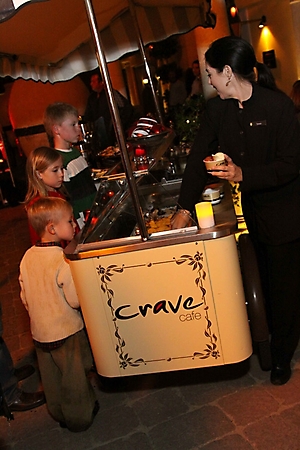 motelucia-tree-lighting-scottsdale-2009_67