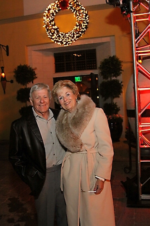 motelucia-tree-lighting-scottsdale-2009_70