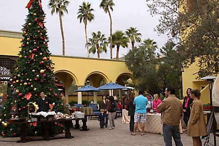 montelucia-holiday-bazaar-scottsdale-2009_23