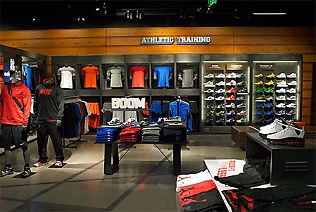 nike store in scottsdale quarter