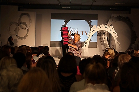 nordstrom-cosmetic-trends-show-phoenix-2009_12
