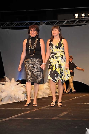 norte-dame-prep_fashion-show-phoenix-2009-06