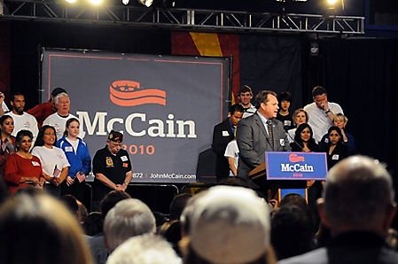 mccain-rally-mesa-arizona-2010_12