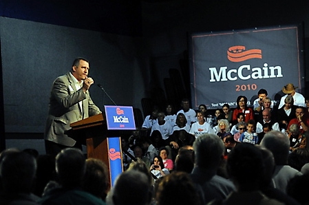 mccain-rally-mesa-arizona-2010_23