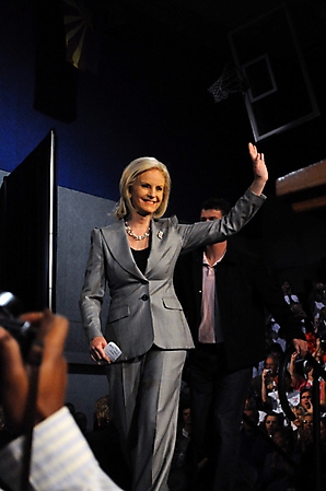 mccain-rally-mesa-arizona-2010_39