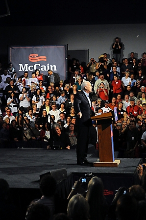 mccain-rally-mesa-arizona-2010_65