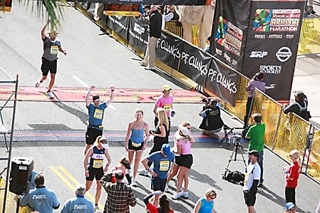 pf-changs-rock-n-roll-marathon-phoenix-2010_61