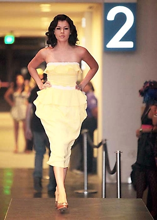 phoenix-fashion-week-scottsdale-2009_23