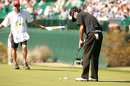 waste-management-phoenix-open-golfers-scottsdale-friday-2010_03