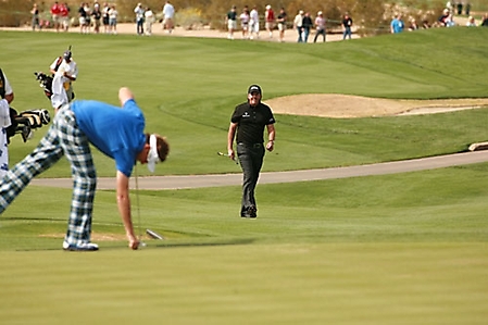 waste-management-phoenix-open-golfers-scottsdale-friday-2010_45