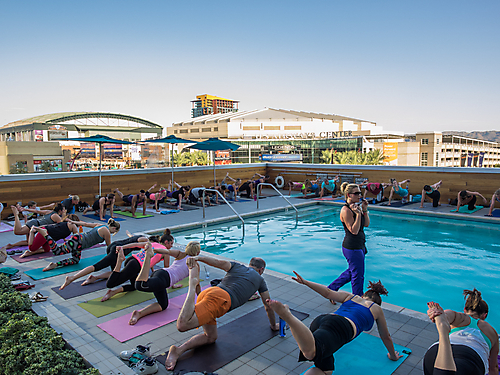 Gallery Roof Top Yoga At Lustre Rooftop Garden Picture P7220849