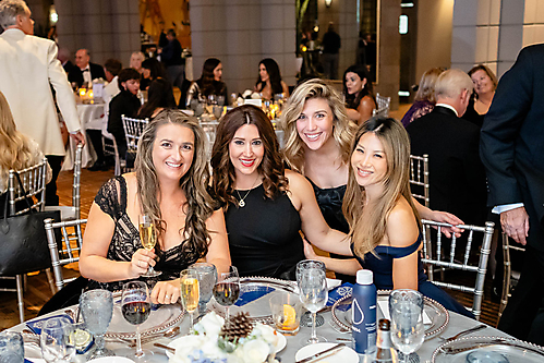Sara Snyder, Sabrina Norris, Tara Zika, Amy Chung