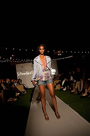 fashion-show-silverleaf-2010-085