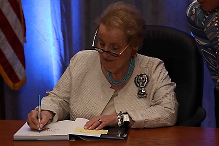 sandra-day-oconnor-awards-luncheon-phoenix-2009_08
