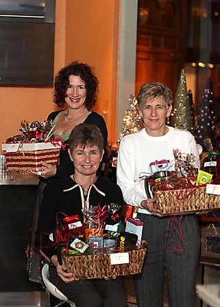 serenity-hospice-foundation-winter-extravaganza-scottsdale-2009_14