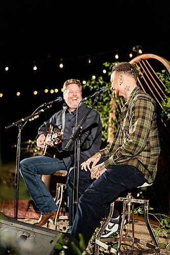 Blake-Shelton-Kane-Brown-Smoke-and-Strings