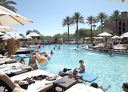 sundays-by-the-pool-fairmont-scottsdale-august-23-2009_033