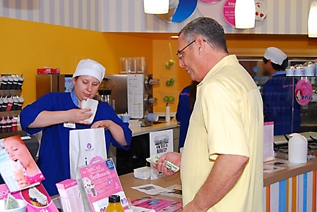 tasti-d-lite-grand-opening-scottsdale-2010_31