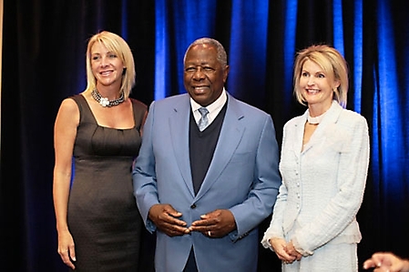 florence-crittenton-teaming-up-for-kids-luncheon-henry-aaron-phoenix-2010_36