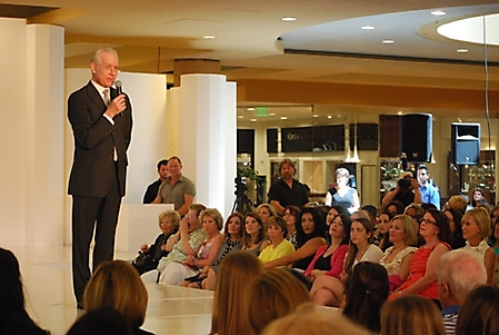 tim-gunn-scottsdale-fashion-square-2010_37