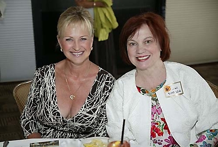 paradise-valley-womens-association-fashion-show-2009-21