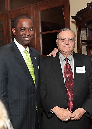 vernon-parker-fundraiser-dinner-phoenix-2010_01